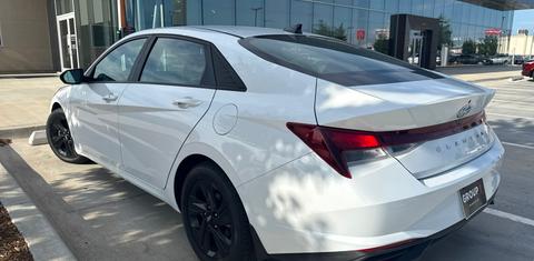 Hyundai Elantra 2022