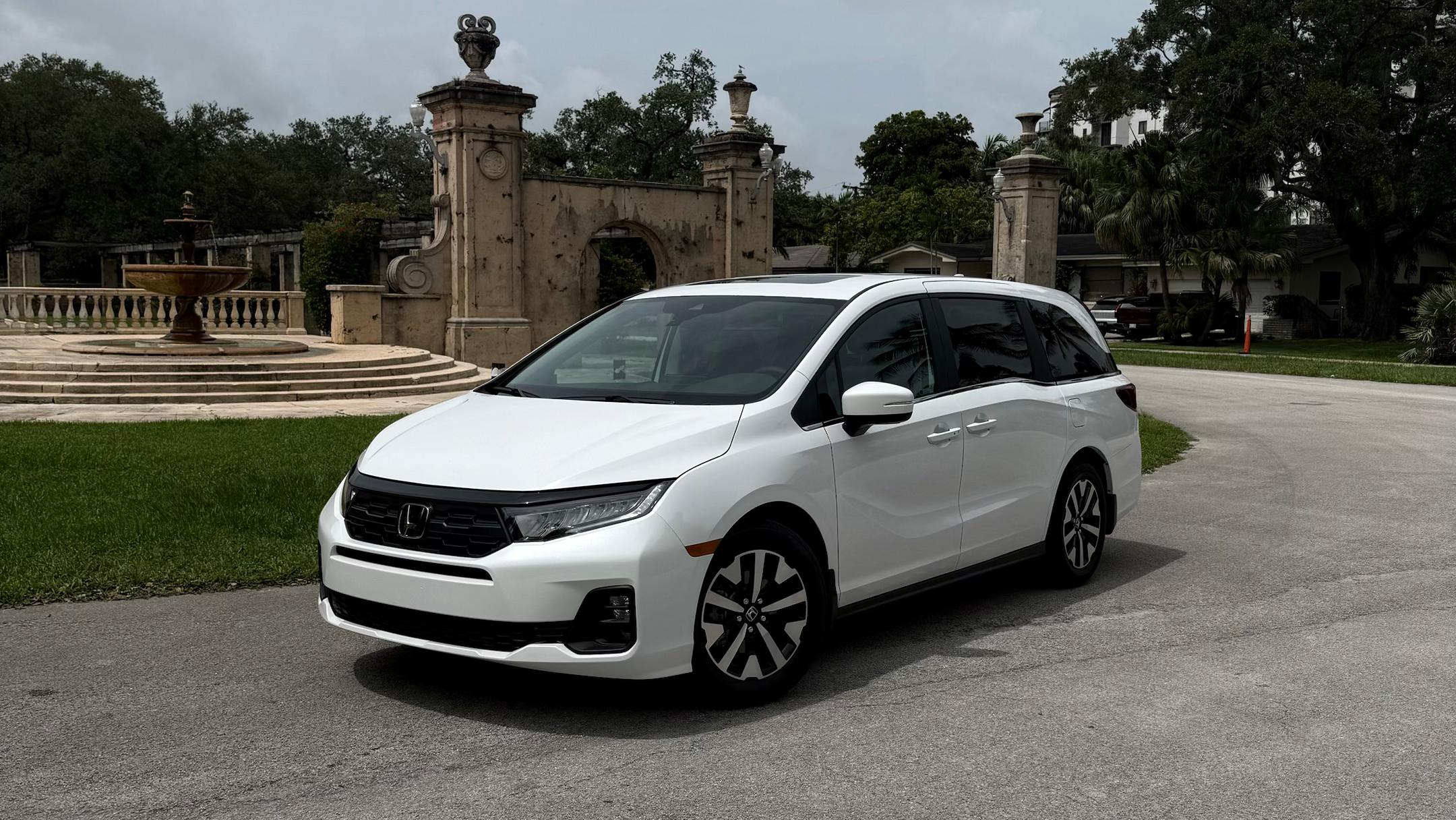 Honda Odyssey 2025 in Miami, FL