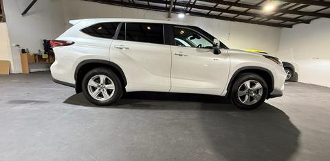 Toyota KLUGER 2025
