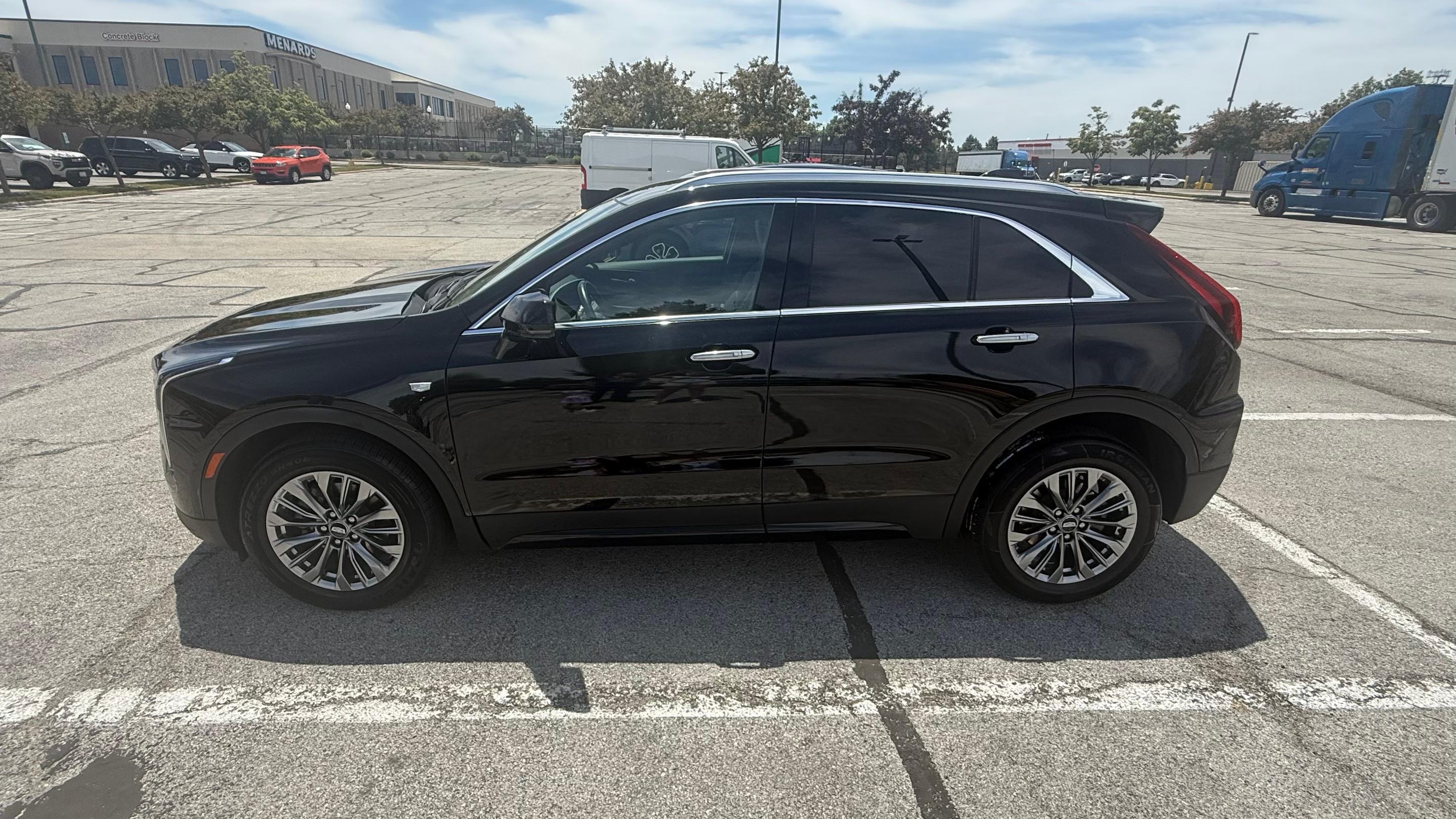Cadillac XT4 2025 in 