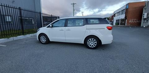 Kia CARNIVAL 2015