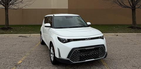 2024 Kia Soul White