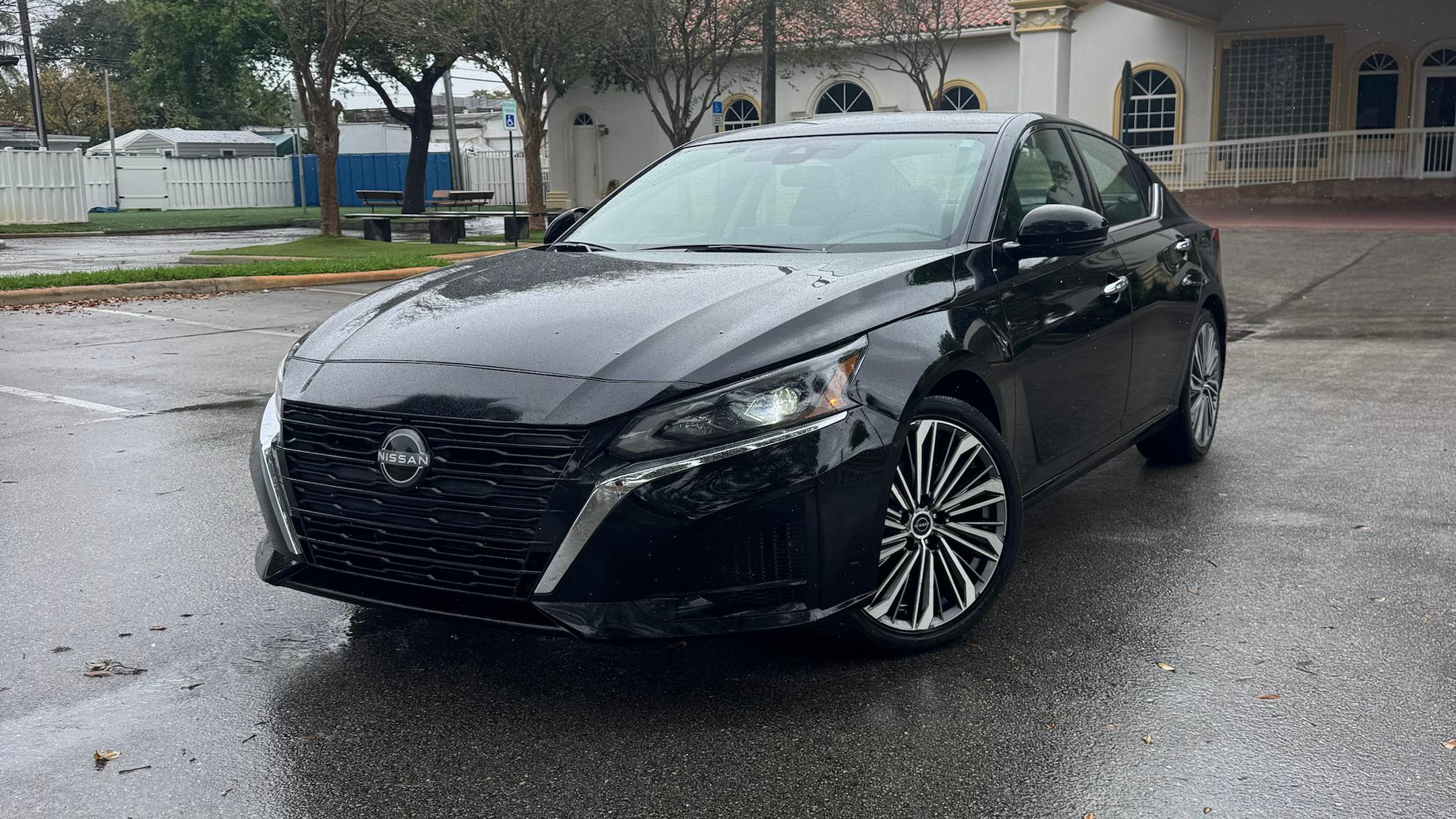 Nissan Altima 2025 in Hollywood, FL
