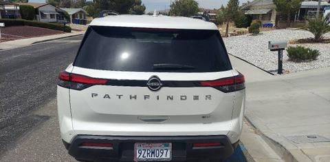 Nissan Pathfinder 2024