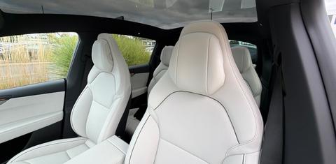 Tesla Model Y 2026