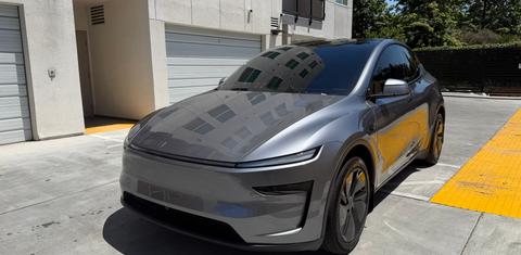 Tesla Model Y 2026