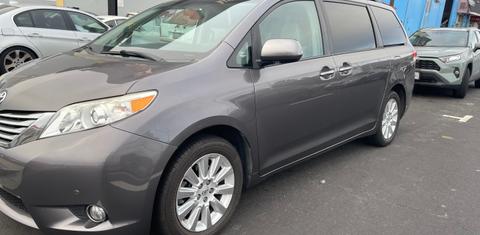 Toyota Sienna 2012