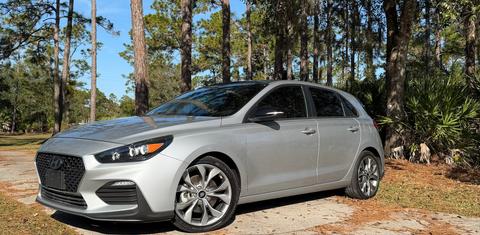 Hyundai Elantra GT 2020