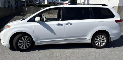 Toyota Sienna 2014