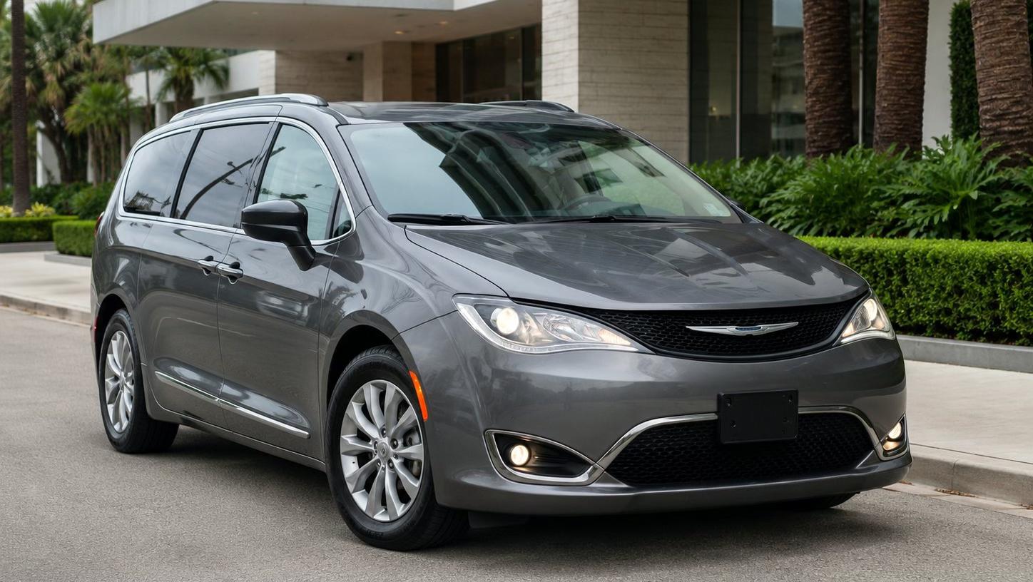 Chrysler Pacifica 2018 in 