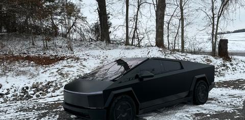 Tesla Cybertruck 2025