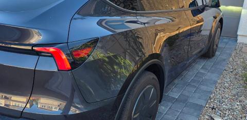 Tesla Model Y 2026