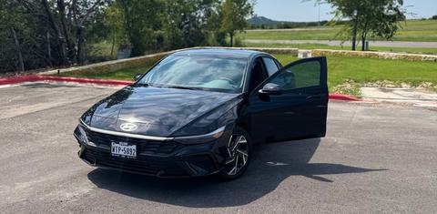 Hyundai Elantra 2025