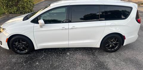 Chrysler Pacifica 2020