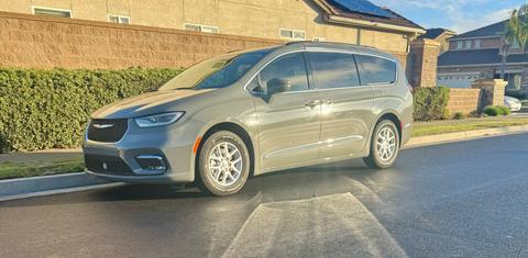 Chrysler Pacifica 2022