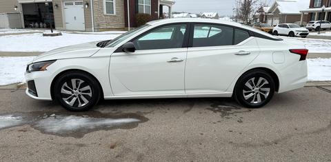 Nissan Altima 2025