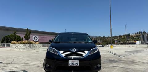 Toyota Sienna 2016