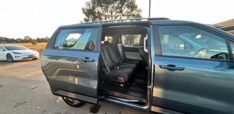 Kia CARNIVAL 2023