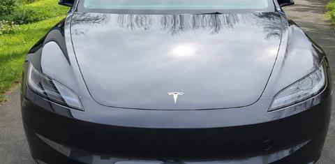 Tesla Model 3 2025