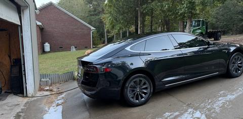 Tesla Model S 2018