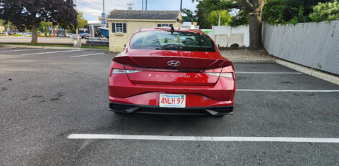 Hyundai Elantra 2023