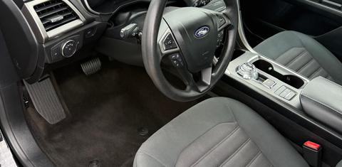 Ford Fusion Hybrid 2019