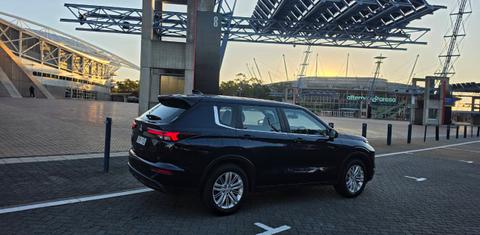 Mitsubishi OUTLANDER 2023