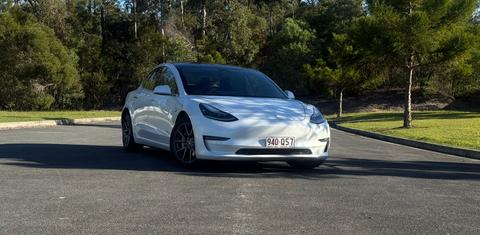 Tesla MODEL 3 2020