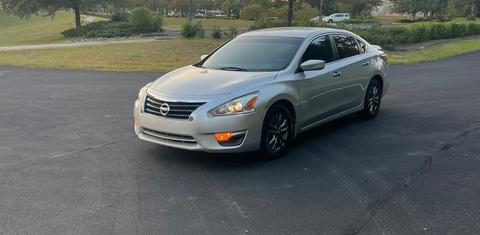 Nissan Altima 2015
