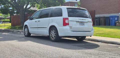 Chrysler Town & Country 2016