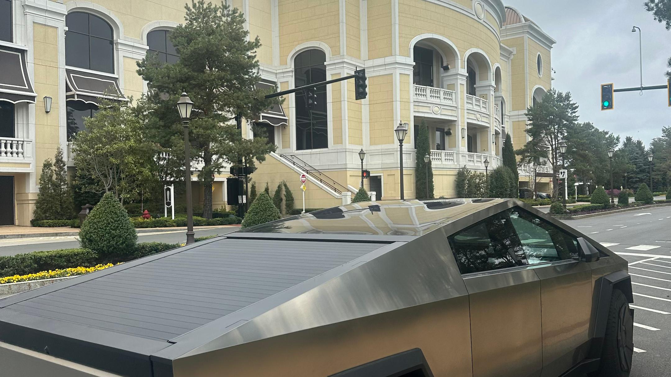 Tesla Cybertruck 2025 in Dartmouth, MA