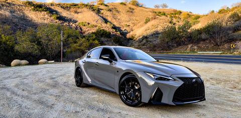 Lexus IS 2025