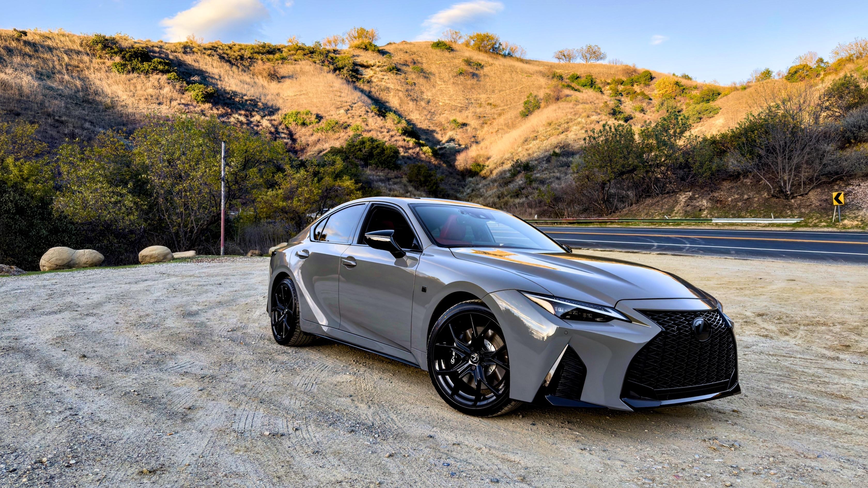 Lexus IS 2025 in 