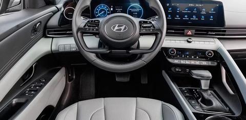 Hyundai Elantra Hybrid 2026