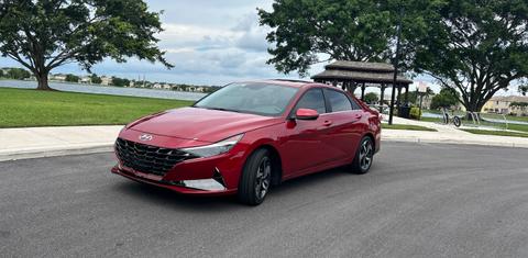 Hyundai Elantra Hybrid 2023