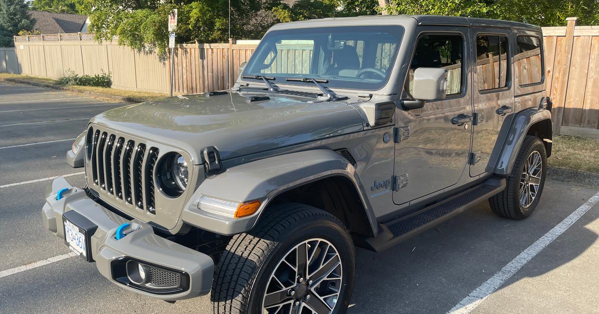 Jeep Wrangler 4xe 2023 rental in Vancouver, BC by Guanglei D. Turo