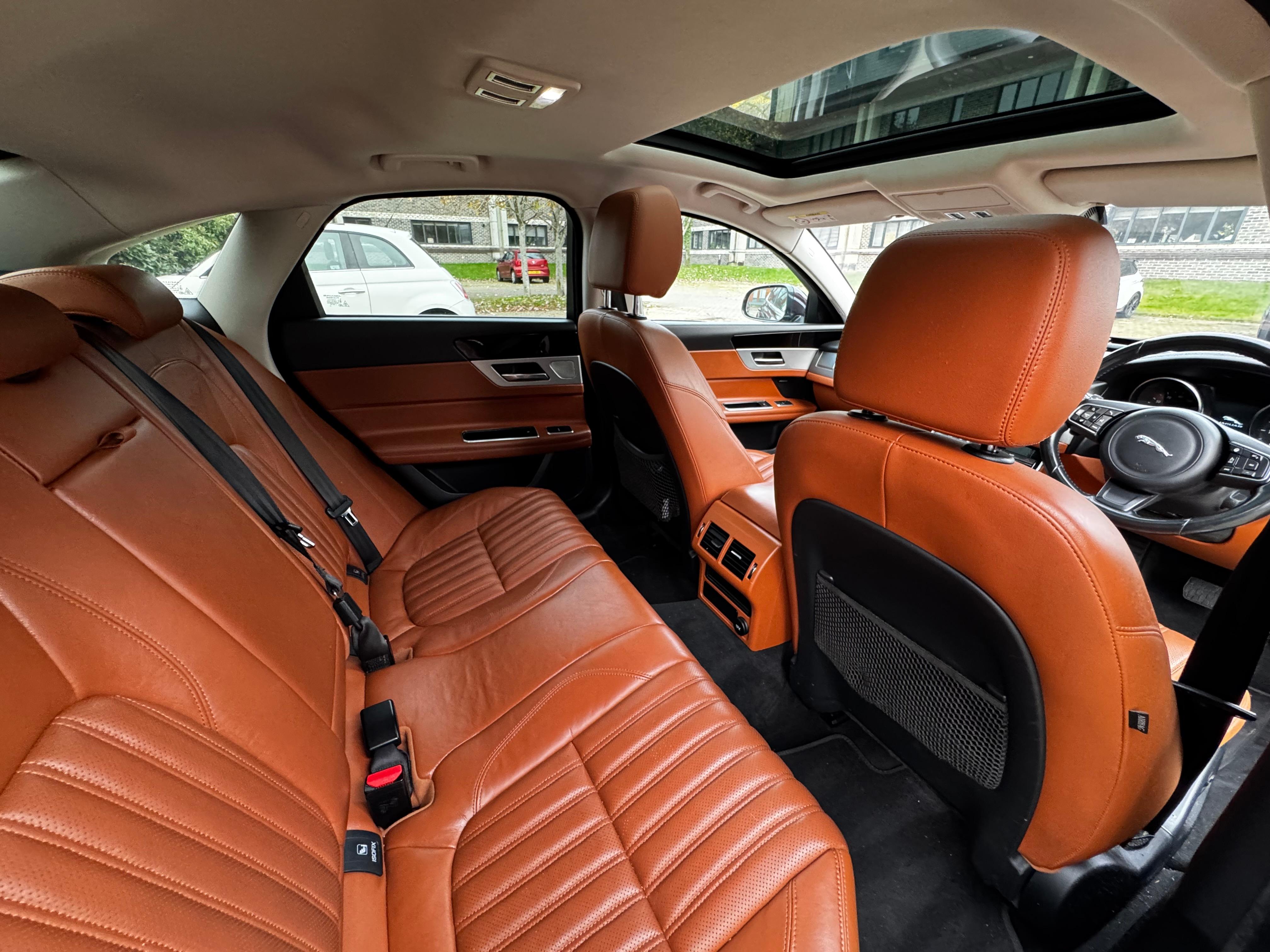 Jaguar XF 2015 in Reading