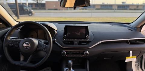 Nissan Altima 2025