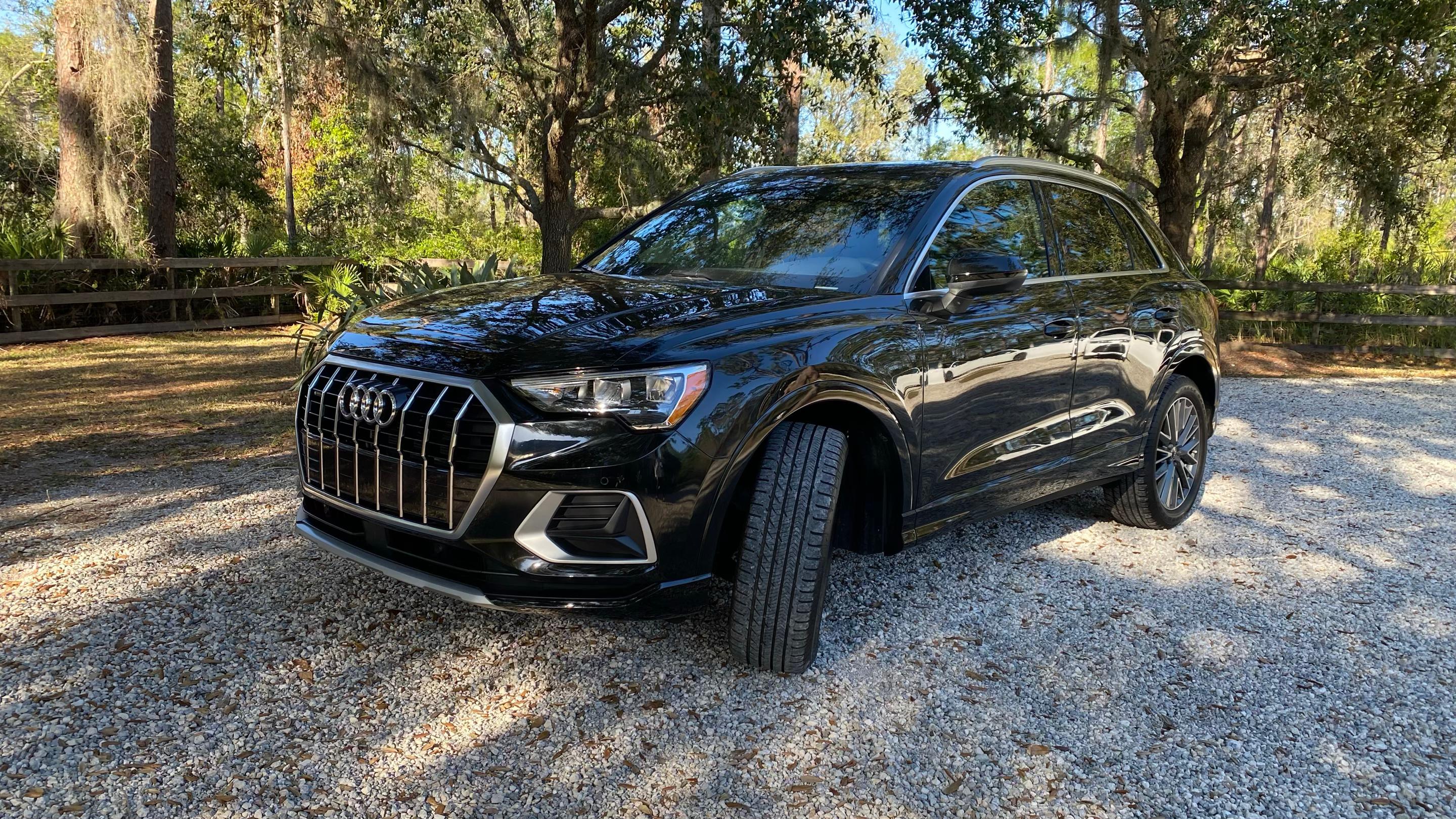 Audi Q3 2022 in Bradenton, FL