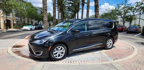 Chrysler Pacifica 2017