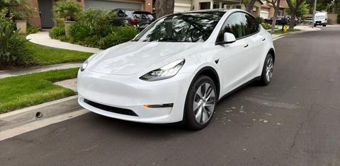Tesla Model Y 2023
