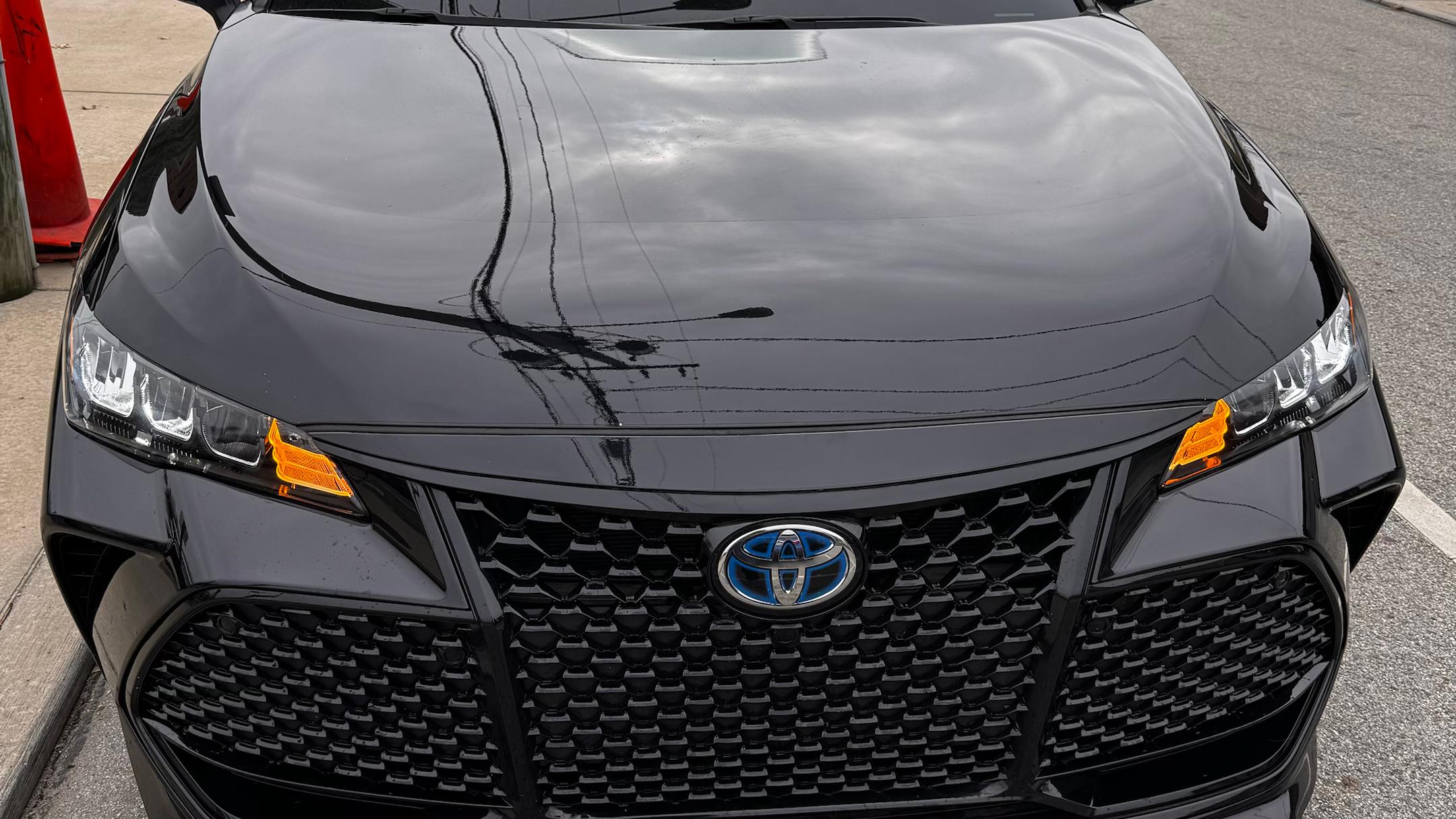 Toyota Avalon Hybrid 2022 in Hubbard, OH