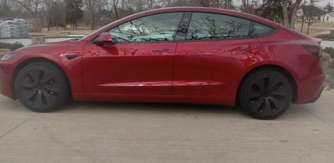 Tesla Model 3 2025