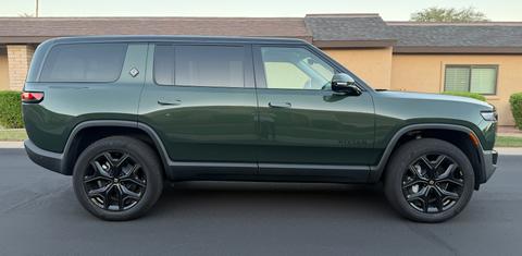 Rivian R1S 2026