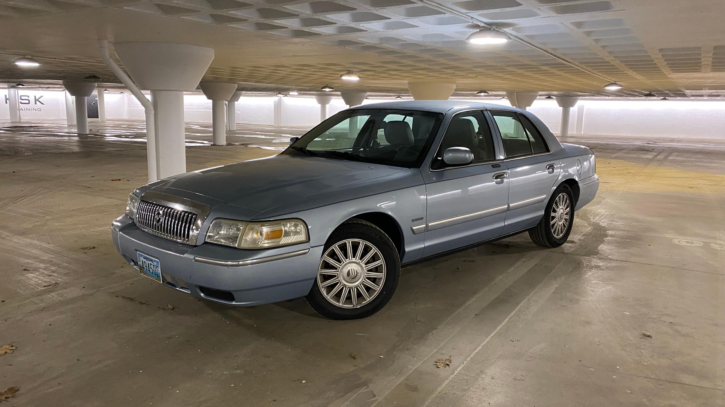 Mercury Grand Marquis 2011 in Tisbury, MA