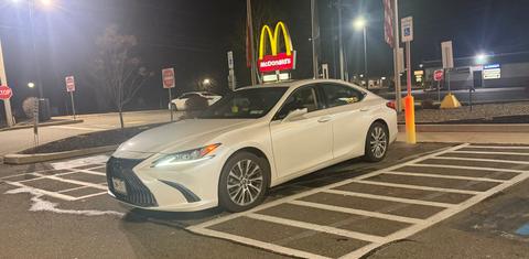Lexus ES 2019