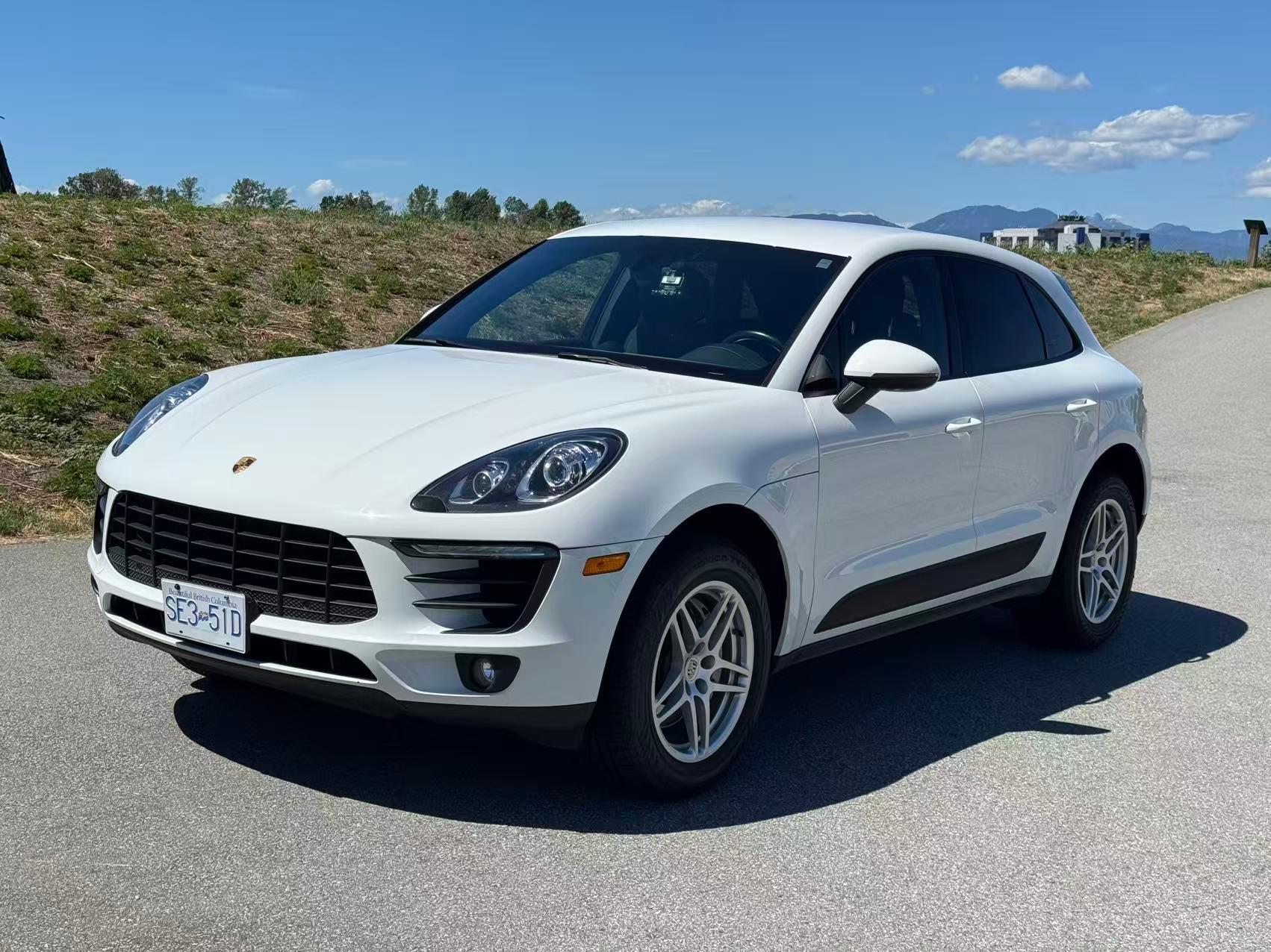 Porsche Macan 2015 in Richmond, BC