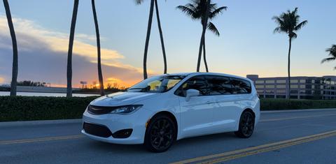Chrysler Pacifica 2019