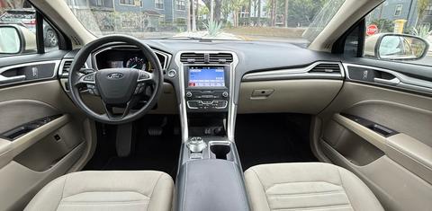 Ford Fusion Hybrid 2019