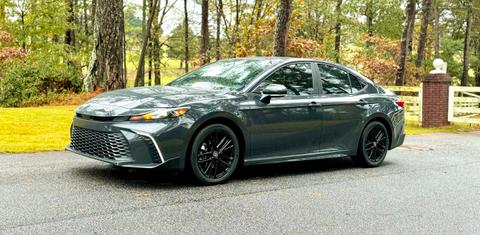 Toyota Camry Hybrid 2025